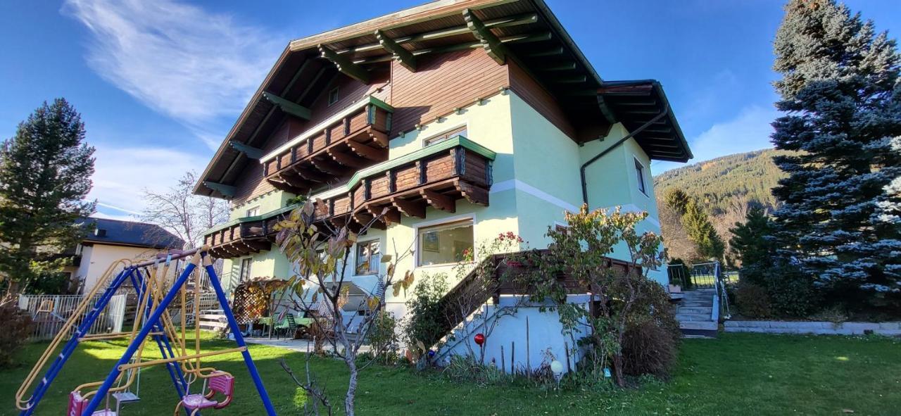 Appartementhaus ราดชตัดท์ ภายนอก รูปภาพ